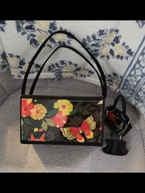 Angela Frascone- Floral & butterly design handbag